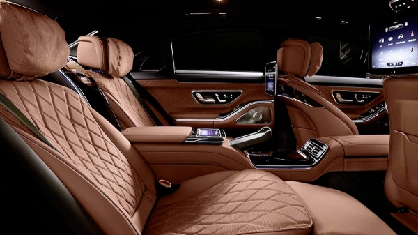 
            Mercedes выпустил бронированную версию нового S-Class
        