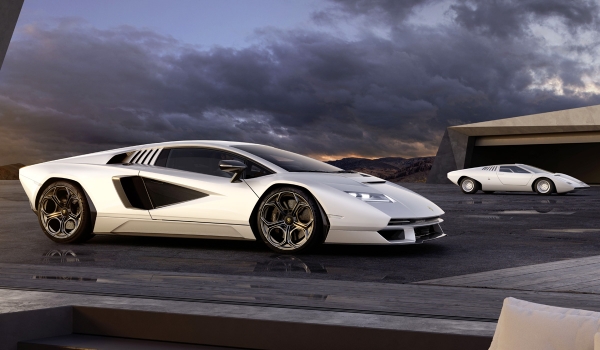 Представлен возрожденный Lamborghini Countach