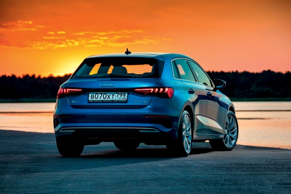 Главный экспонат: что общего у питерского стрит-арта и Audi A3 нового поколения? 