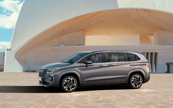 
            Hyundai представил новый минивэн в стиле кроссовера Tucson
        