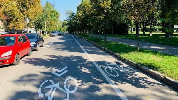 В Киеве еще несколько улиц займут велосипедные дорожки: водители негодуют