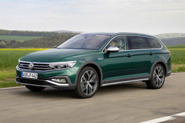 Volkswagen Passat Alltrack вернулся в Россию: объявлена цена