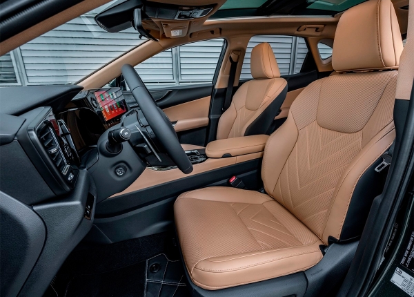 
            Lexus раскрыл подробности о кроссовере NX нового поколения для России
        