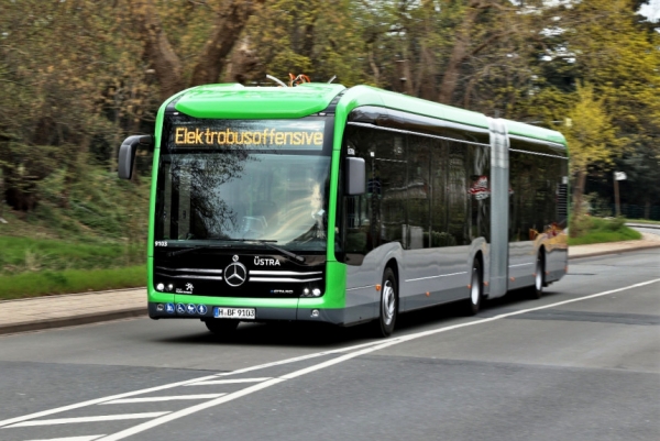 Города Германии приостанавливают эксплуатацию электробусов — из-за пожаров!