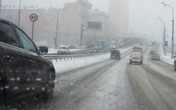 
            Московских автомобилистов предупредили о гололеде в понедельник
        