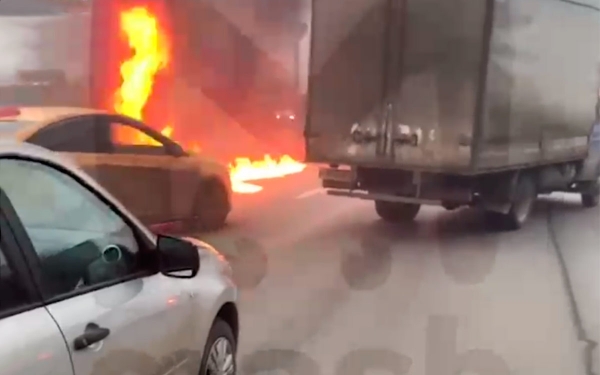 
            Стрельба, пожар и 10 разбитых машин: BMW X5 таранил всех подряд на МКАД
        