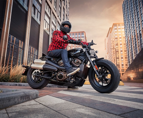 
            Harley-Davidson начал продавать в России новую модель за 1,5 млн рублей
        