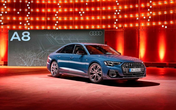 
            Audi обновила флагманский седан A8
        