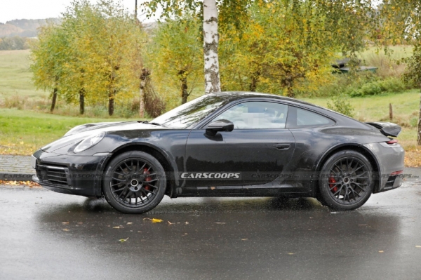 
            Safari-версия Porsche 911 для бездорожья: новые фото
        