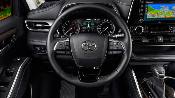 
            Toyota начала российские продажи модернизированного Highlander
        