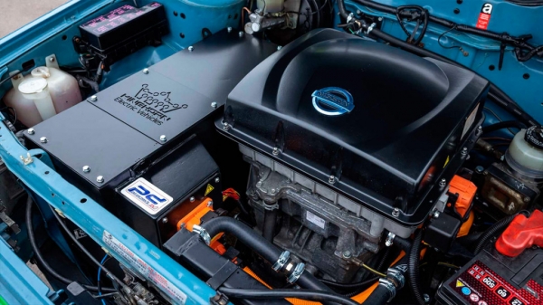 
            Nissan отметил 35-летие модели Bluebird выпуском ретро-электрокара
        
