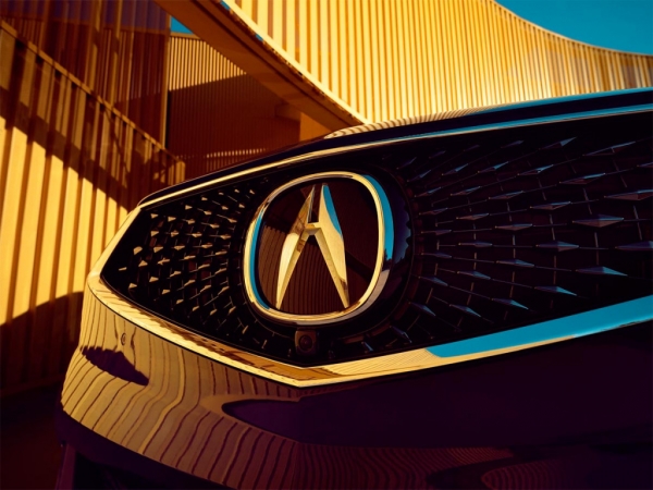 
            Стало известно название нового кроссовера Acura
        