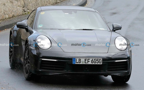 
            Внедорожную версию Porsche 911 испытали на Нюрбургринге. Видео
        
