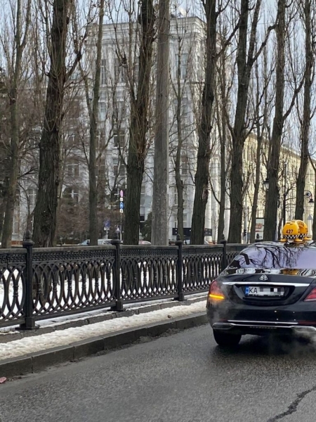 Найдено самое дорогое такси в Киеве: сколько стоит поездка на Bentley