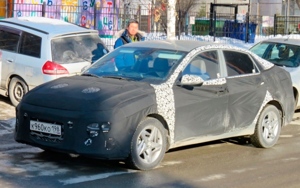 
            Новый Hyundai Solaris впервые сфотографировали в России
        