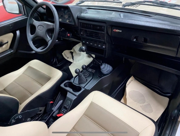 
            Подержанную Lada Niva без тюнинга выставили на продажу за 2,5 млн руб
        