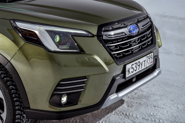 Лесник с интеллектом: обновленный Subaru Forester на российских дорогах