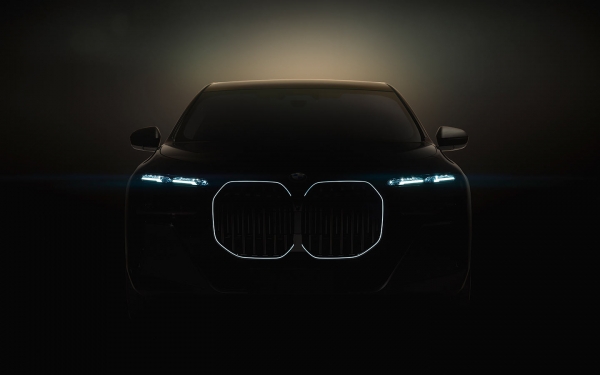 
            BMW анонсировала премьеру электрического седана 7-Series
        