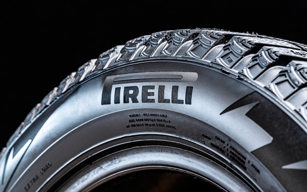 
            Производитель шин Pirelli ограничит работу в России
        