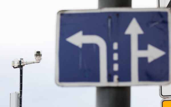 
            На дорогах расставят новые камеры: почему водителям их надо бояться
        