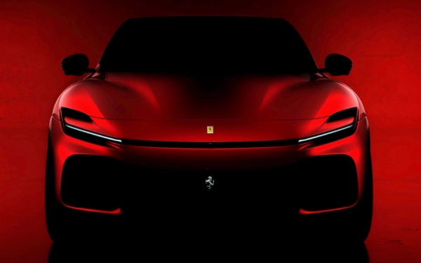 
            Ferrari поделилась первым изображением кроссовера Purosangue
        