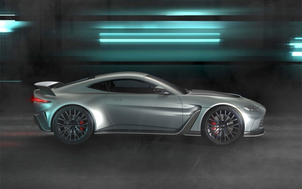
            Aston Martin представил 700-сильный суперкар V12 Vantage
        