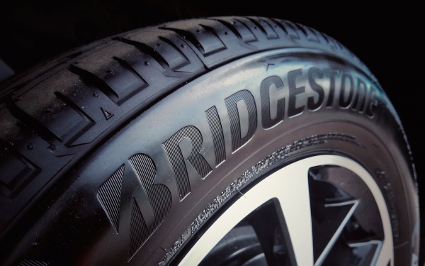 
            Bridgestone приостановил производство шин в России и их ввоз в страну
        