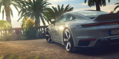 
            Porsche выпустила самый мощный спорткар 911 с «механикой»
        