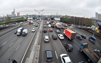
            Дорожные камеры оштрафовали водителей на рекордные ₽104 млрд в 2021 году
        