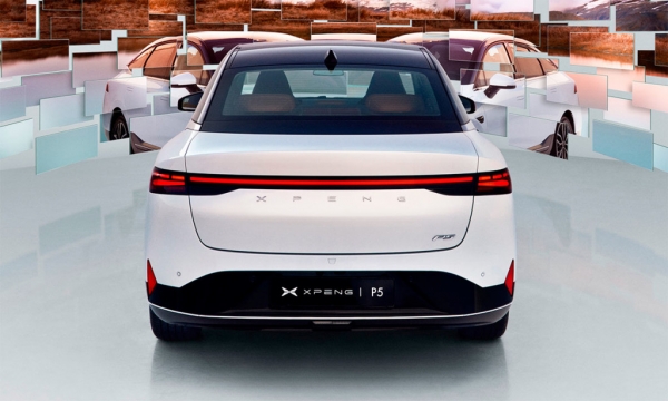 
            Китайский XPeng начал европейские продажи конкурента Tesla Model 3
        