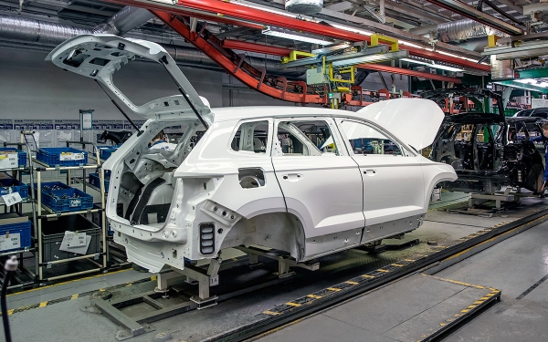 
            Volkswagen обсуждает закрытие части производства в России. Все детали
        