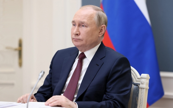 
            Владимир Путин: «Кто ездил на 600-х, так и будет ездить»
        