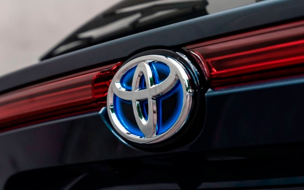 
            Toyota приостановит работу на 8 заводах из-за нехватки деталей
        