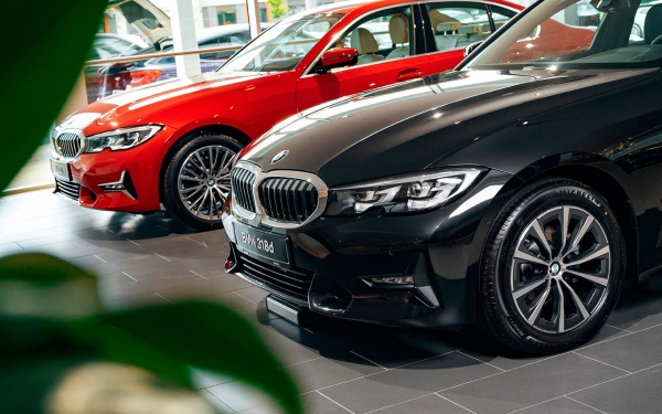
            BMW решила продавать автомобили без дилеров
        