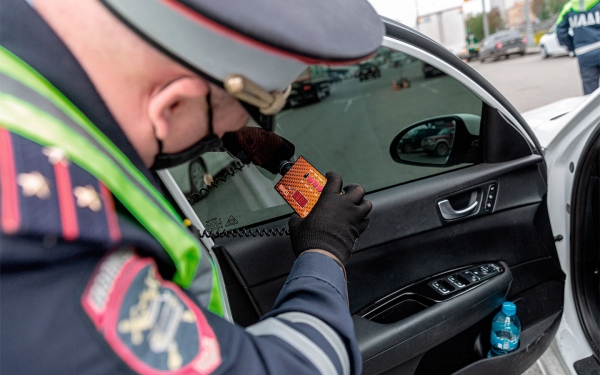 
            ГИБДД Москвы объяснила аресты водителей за тонировку
        