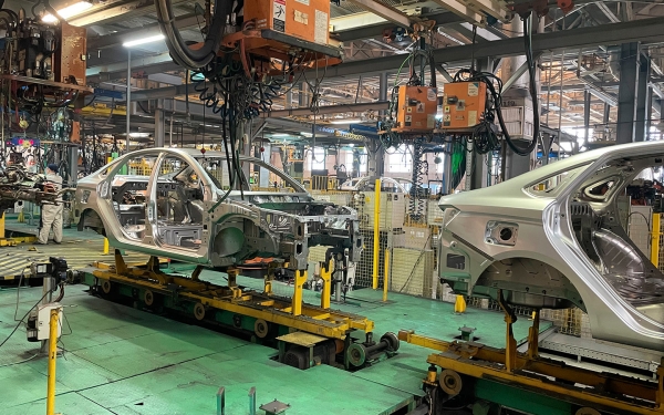 
            АвтоВАЗ назвал сроки возобновления производства Lada Granta
        