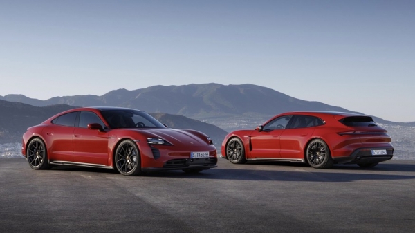 Porsche Taycan 2023 модельного года: увеличенный запас хода и модернизированная мультимедиа