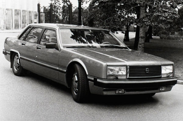 
            Автомобили Михаила Горбачева. На чем ездил президент СССР
        