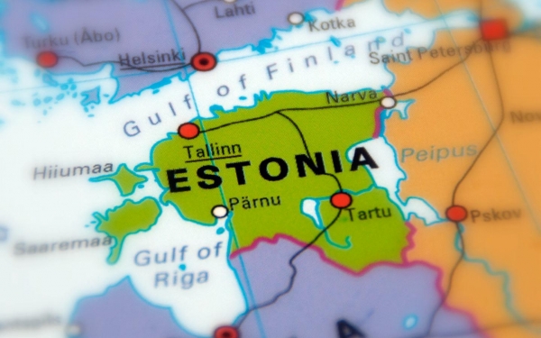 
            На границе России с Эстонией скопилась многочасовая очередь из машин
        