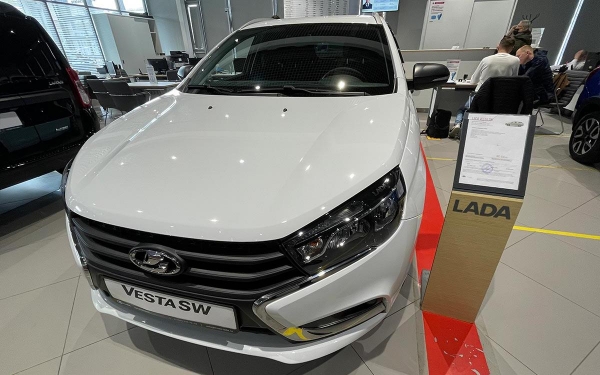 
            «АвтоВАЗ» просит дилеров не продавать машины дороже рекомендованных цен
        