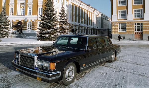
            Автомобили Михаила Горбачева. На чем ездил президент СССР
        