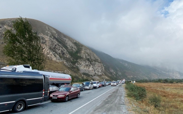 
            Власти Северной Осетии ограничили въезд автомобилей в республику
        
