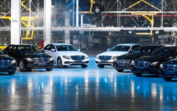 
            Mercedes-Benz уйдет из России: что будет с машинами и обслуживанием
        