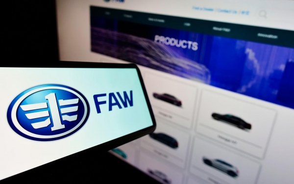 
            Китайский FAW планирует экспортировать подержанные автомобили в Россию
        