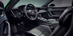 
            Porsche представил облегченный спорткар 911 Carrera T
        
