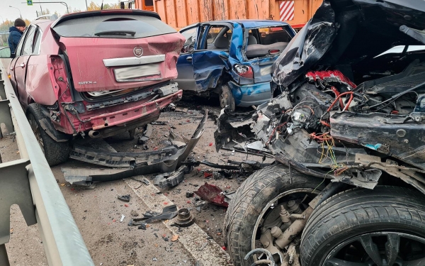 
            В России снизились показатели аварийности на дорогах
        