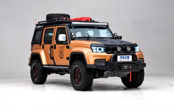 
            В Китае создали копию Jeep для езды по горам
        