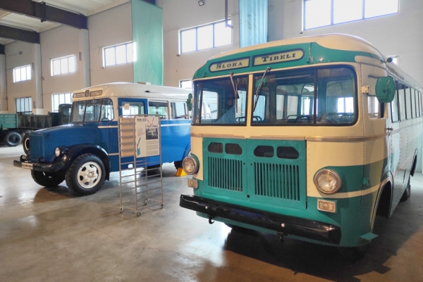 Ретро на Хлебозаводе: знакомимся с грузовыми экспонатами Музея транспорта Москвы