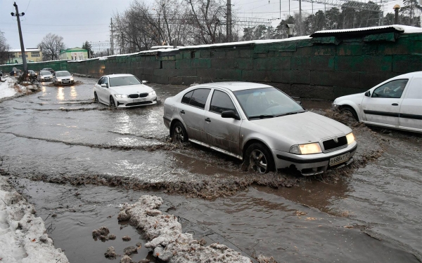 
            Синоптики предупредили о сильных дождях в Москве и области
        