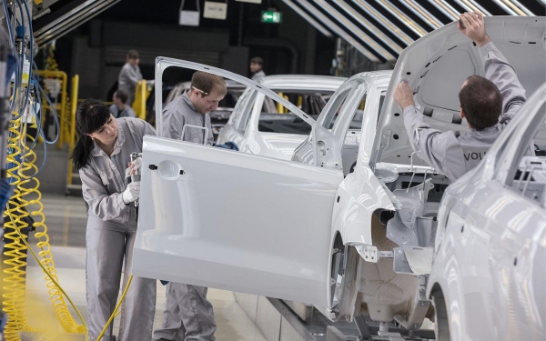 
            В России захотели возобновить выпуск Volkswagen. Как это скажется на цене
        